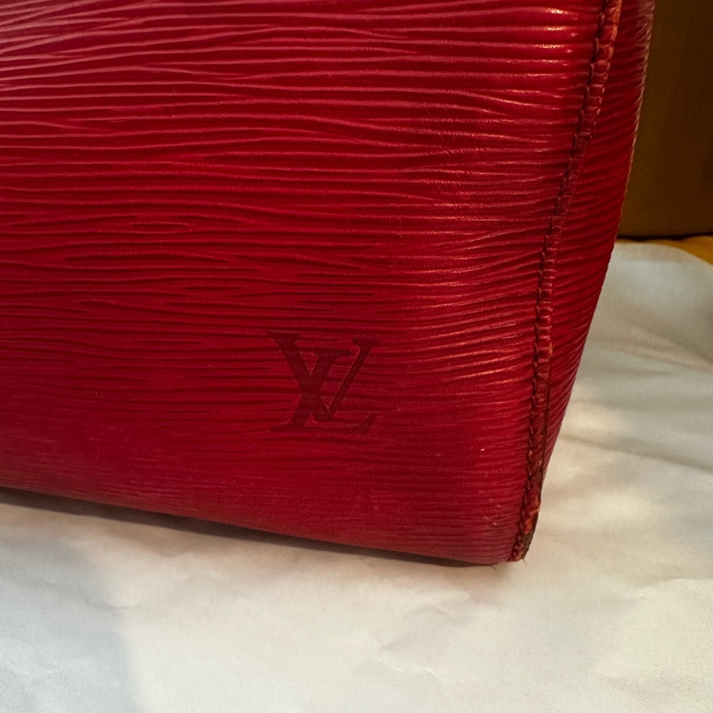 Louis Vuitton Red Epi Leather Handbag - Picture 11 of 16